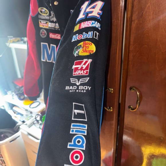 Mobil 1 Racing Jacket - Picture 4 of 8